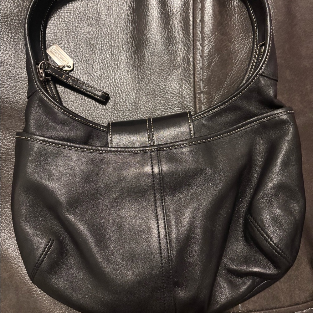 Vintage Black Coach leather bag in great condition - Picture 2 of 8